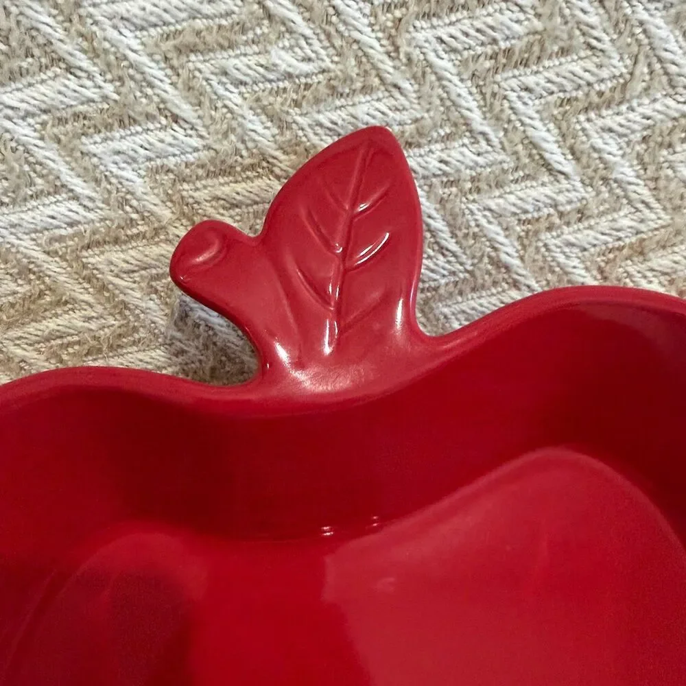 2004 Chantal Red Apple Shaped Stoneware Casserole Baking Dish 10”